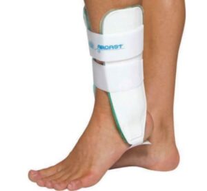 AirCast Air Stirrup 02A orteza unieruchamiająca staw skokowy