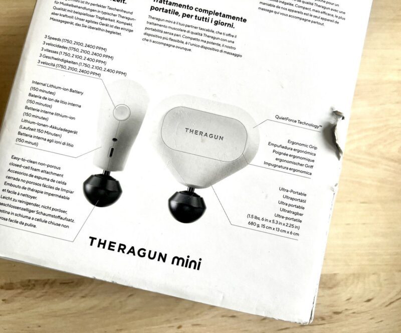 masażer mięśni theragun mini biały produkt powystawowy